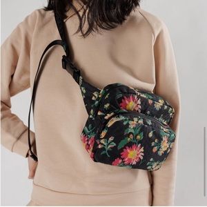 BAGGU Laura Ashley Floral Fanny Pack
